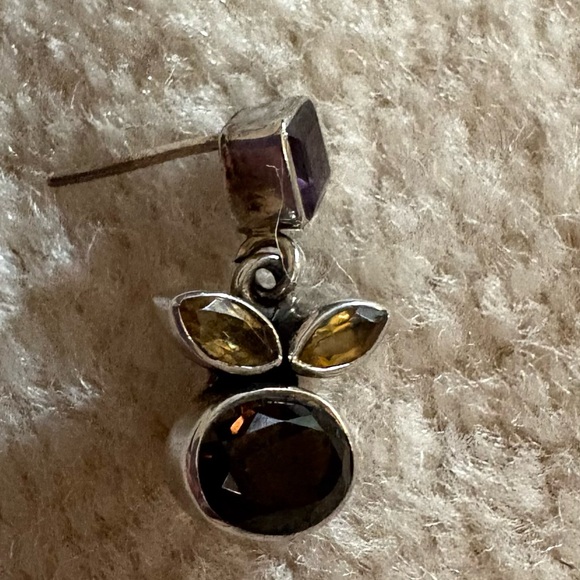 Gorgeous Sterling Silver and Gemstone Earrings - Picture 4 of 5